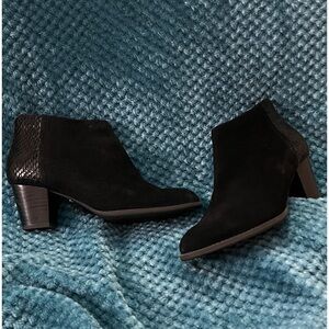 Vionic Ankle Boots